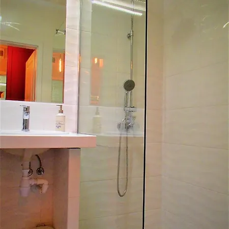 Garden Nowa 5 Dzielnica Apartamento Cracóvia